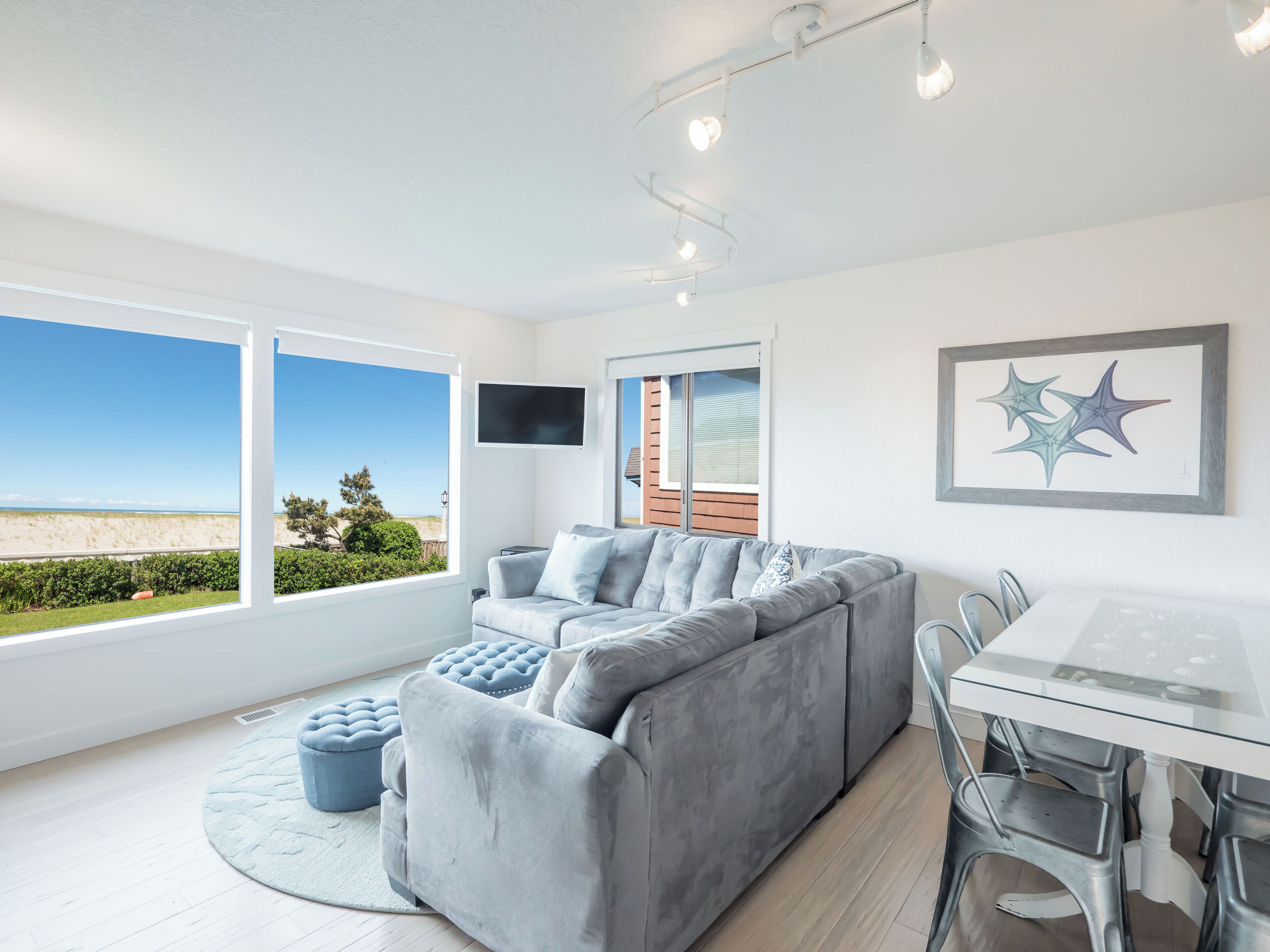 TV, fireplace, DVD player