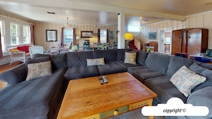 TV, fireplace, DVD player, stereo