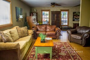 TV, fireplace, DVD player, table tennis