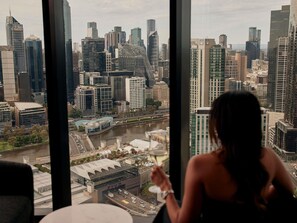 Skrivebord, arbejdsområde til bærbare computere, lydisolering