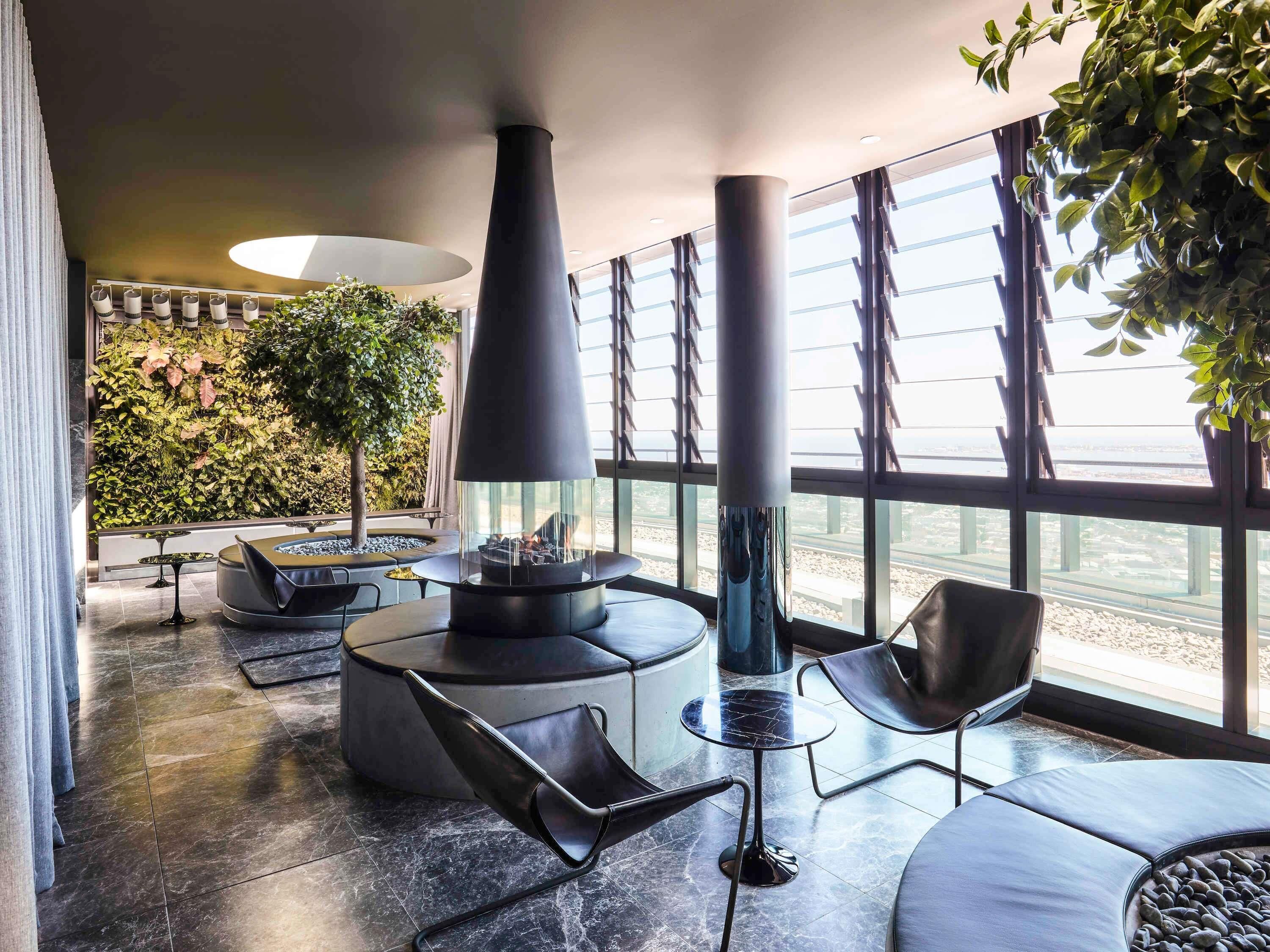 บริเวณภายนอก