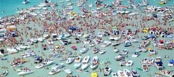 Superbe maison de vacances en famille dans le village Elk Rapids 3 min. conduire au lac Mi