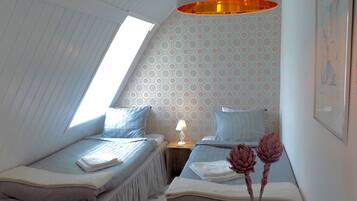 Chambre Double, salle de bains commune (Barcelona) | Lits bébé (en supplément), lits pliants/supplémentaires, Wi-Fi gratuit