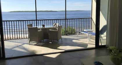 Beachfront Condo at SanibelHarbour - Beachfront