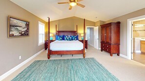 4 bedrooms, iron/ironing board, free WiFi, bed sheets