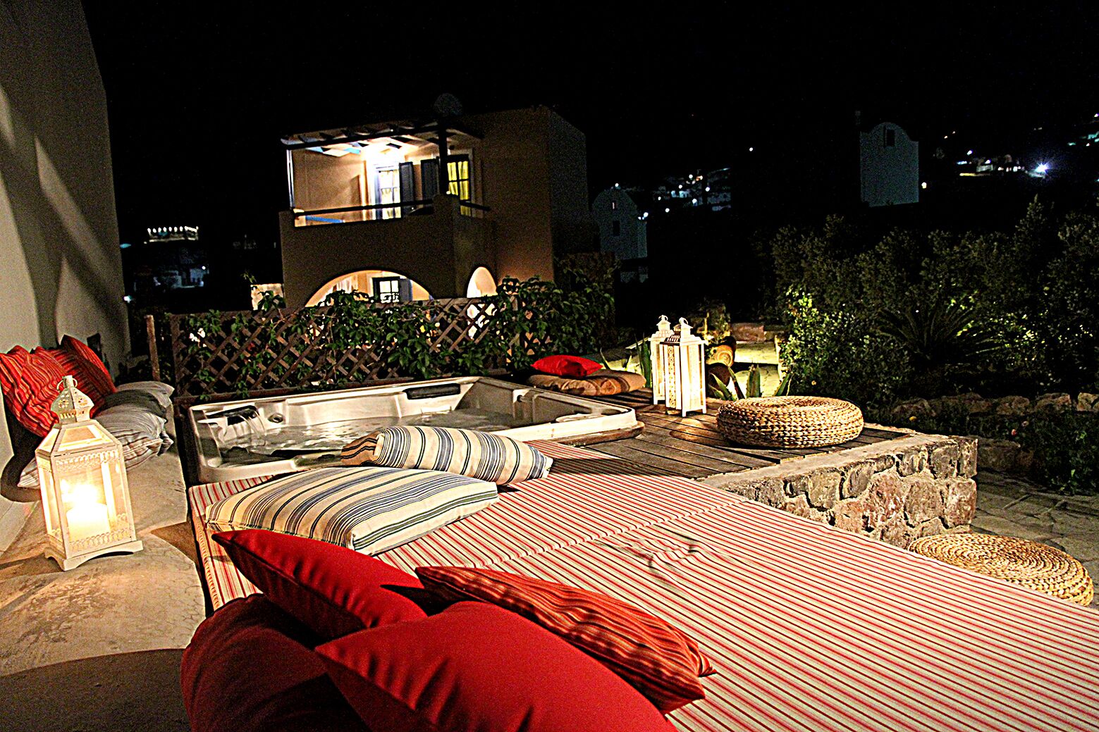 Bain à remous extérieur