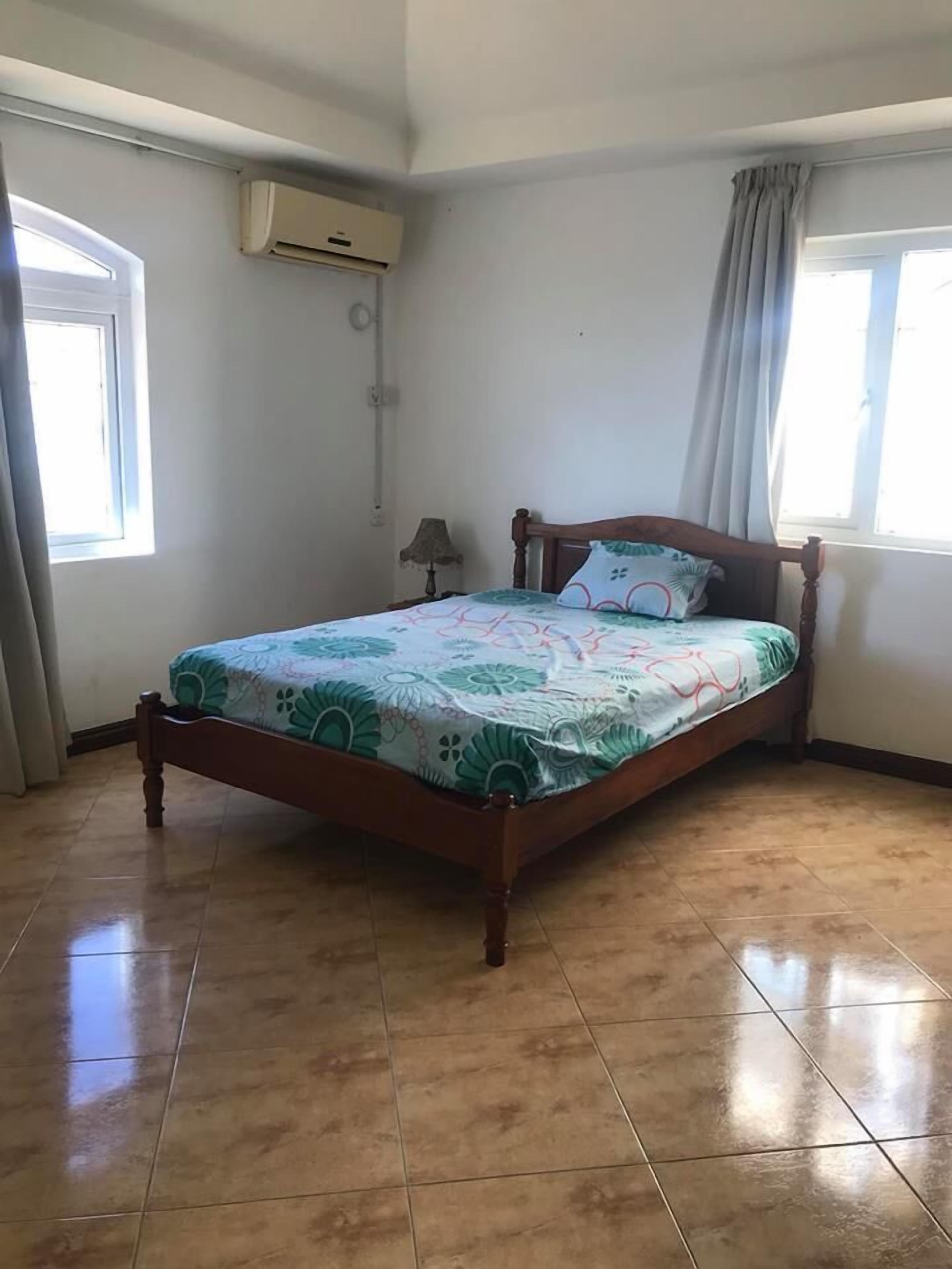 Villa, 6 habitaciones, para no fumadores | 6 habitaciones, wifi gratis, ropa de cama y acceso para silla de ruedas 