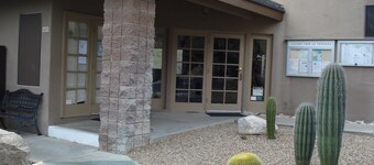 2-bedroom condo just 19 minutes from University of Arizona