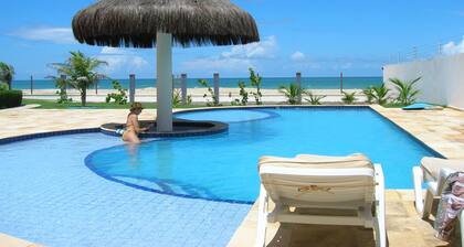 Beautiful 1 Bedroom Beachfront Condo on Taiba Beach