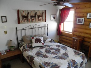 3 bedrooms, iron/ironing board, free WiFi, bed sheets - Sun And Snow-kissed Teton Log Home (Victor)