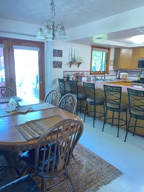 Dining - Authentic Alaskan slice of heaven (Wasilla)