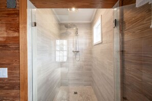 Bathtub, hair dryer, towels