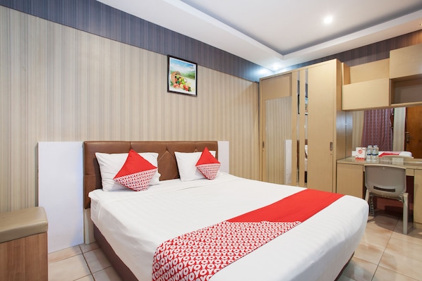 Habitación doble estándar | Escritorio, wifi gratis y ropa de cama 