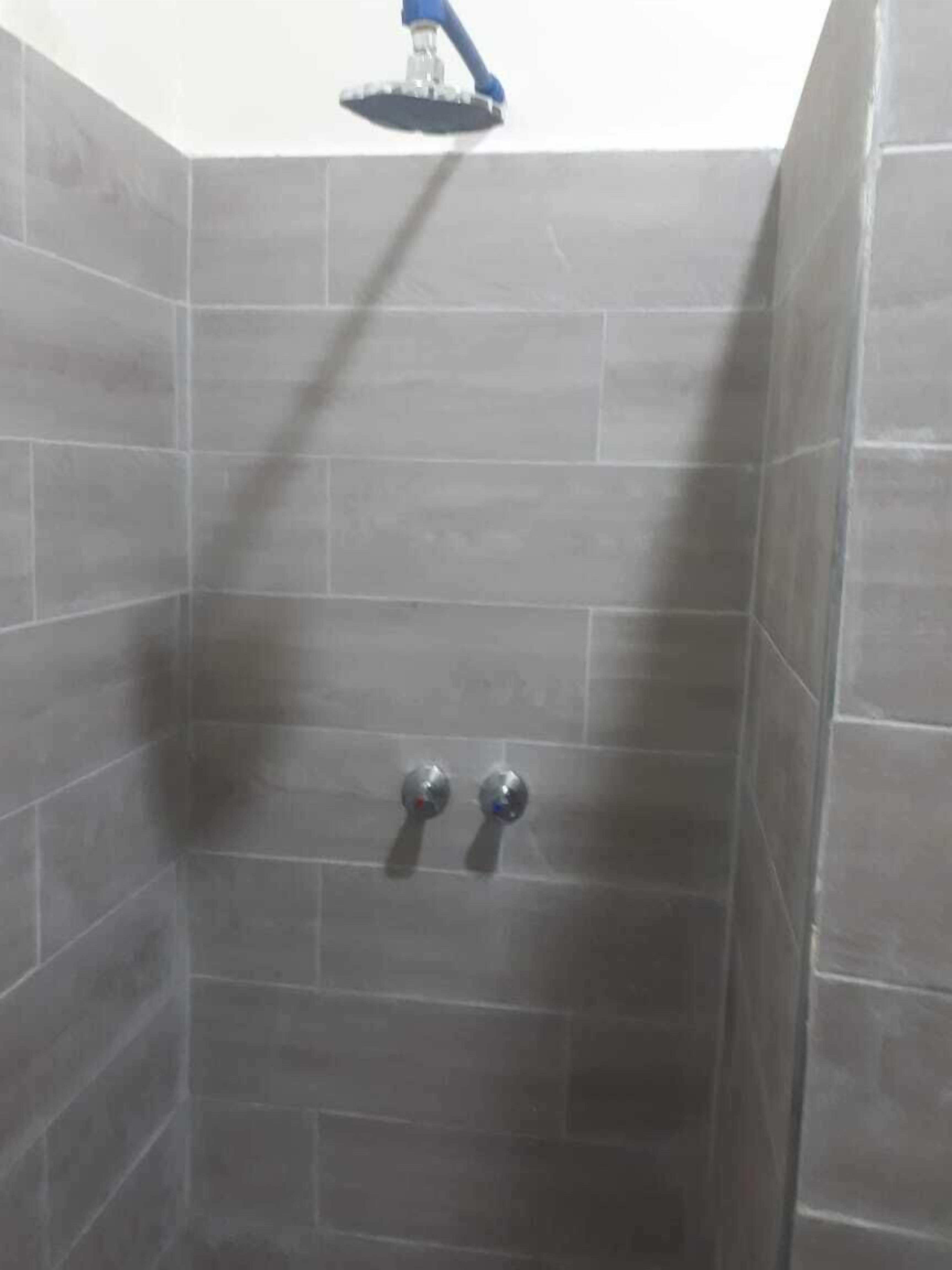Double Room, Private Bathroom | Bathroom | Shower, rainfall showerhead, free toiletries, towels