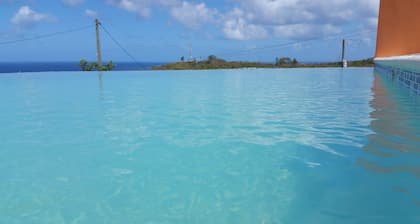Luxury Hilltop Retreat; Cerca de la mejor oferta de atracciones principales!