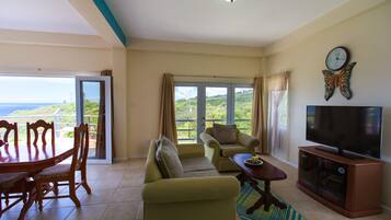 Een smart-tv en een dvd-speler