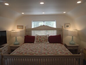 1 bedroom, desk, free WiFi, bed sheets