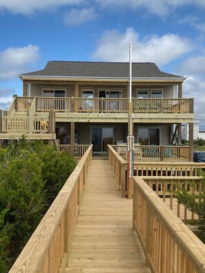 Exterior - 'Stress Free By The Sea'
(Topsail Beach)