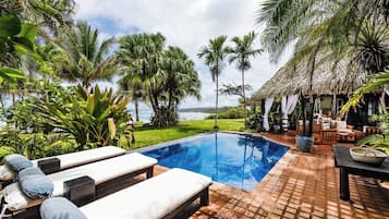 An infinity pool