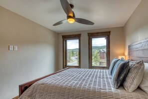 4 bedrooms, Internet, bed sheets