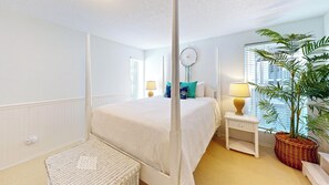 2 bedrooms, iron/ironing board, free WiFi, bed sheets - OCEAN FRONT: F5 - REFRESH:  Seaside Vacation Homes, Inc Managed  (Seaside)