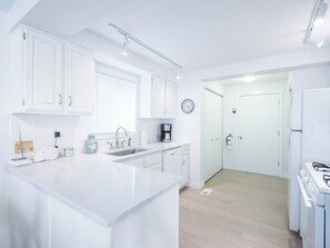 Fridge, microwave, oven, stovetop - OCEAN FRONT: BEACHTOPIA: Both Units:  Seaside Vacation Homes, Inc Managed  (Seaside)