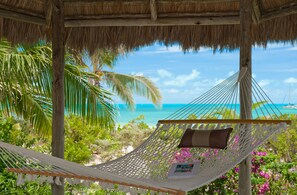 Property grounds - Crystal Sands BEACHFRONT Villa! Private pool! Indescribable Views! Family Value! (Sapodilla Bay Beach)