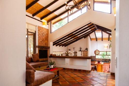 Clavellino House,hermosa, cómoda,rodeada de naturaleza, perfecta para descansar.