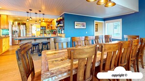 Dining - HOT TUB: THE BEACH BALL HOUSE: 650ft to BEACH:  Seaside Vacation Homes, Inc Mana (Seaside)