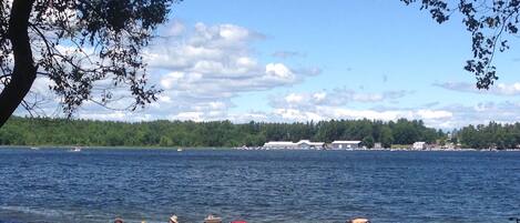 Am Strand, Liegestühle
