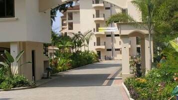 Enceinte de lâhĂ©bergement