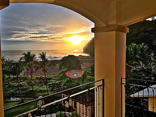 Beautiful Beachfront Ocean View Condo