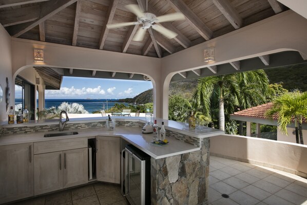 Fridge, microwave, oven, stovetop - Adagio Villa BVI - Virgin Gorda Vacation Rental-Mahoe Bay Beachfront 5BR +Pool (Mahoe Bay)