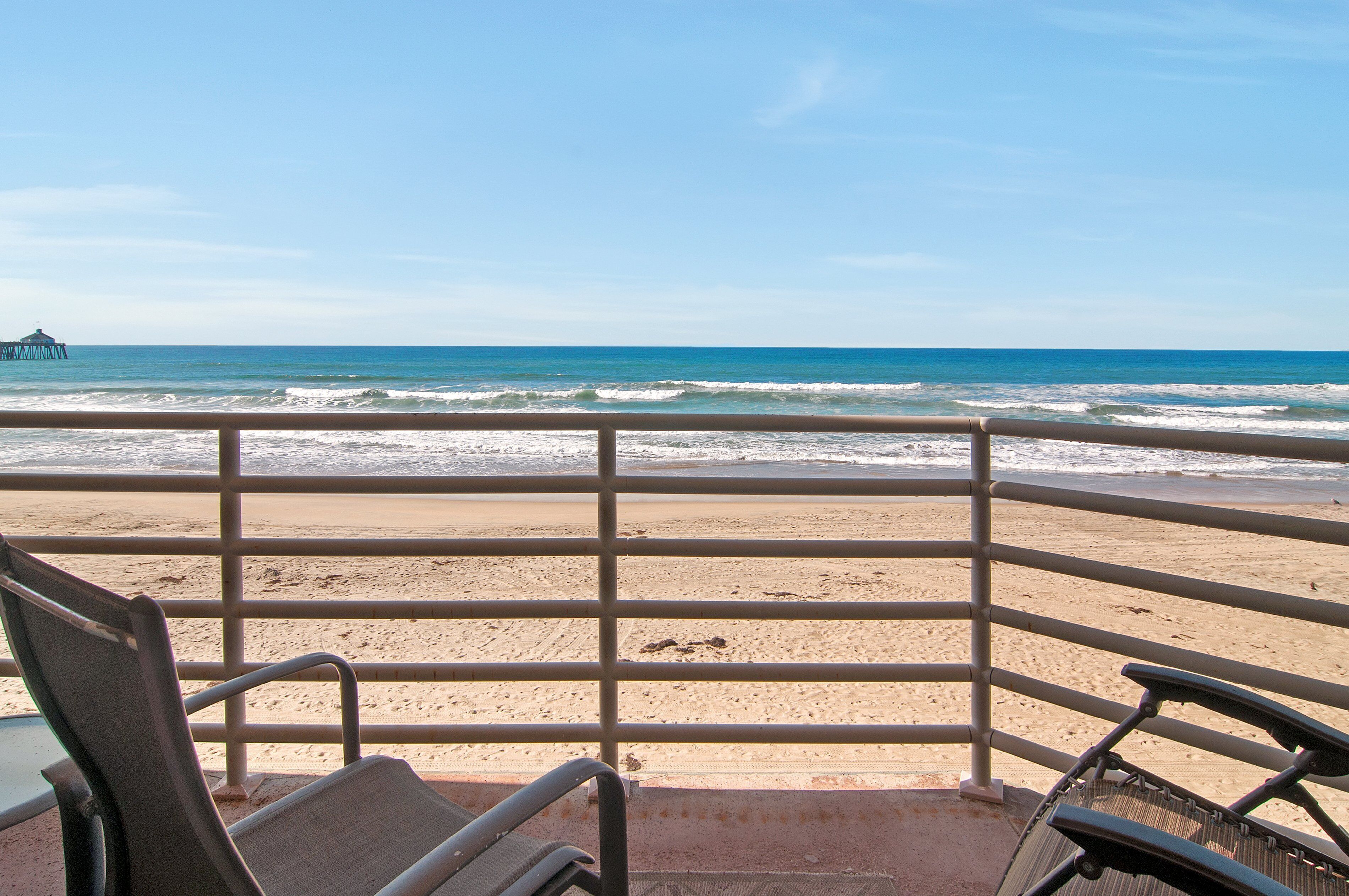 Amazing Oceanfront 2 Bedroom Condo