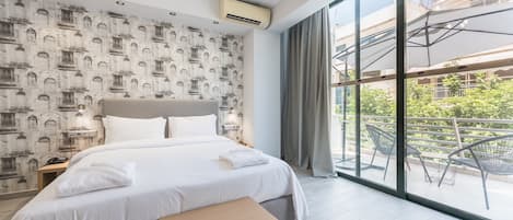 1 bedroom, in-room safe, individually decorated, individually furnished