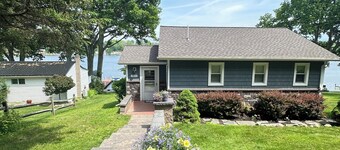 WOLCOTT NY  Waterfront cottage rental on Port Bay seasonal available 2026