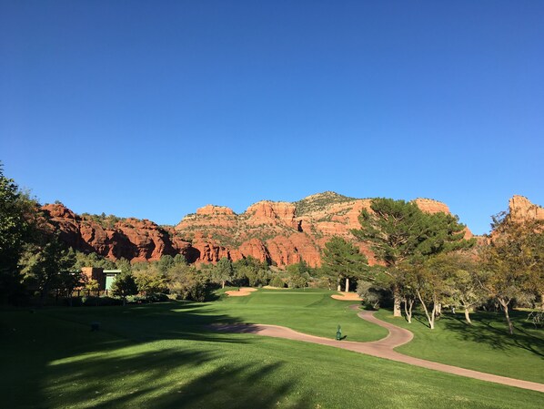 Golf - Amazing Views! Wonderful Reviews! Open Floor Plan! Beautiful Sedona Home! (Sedona)