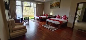 Biệt thự Executive, không hút thuốc, quang cảnh núi | Trang bị nội thất với thiết kế riêng biệt, bàn 