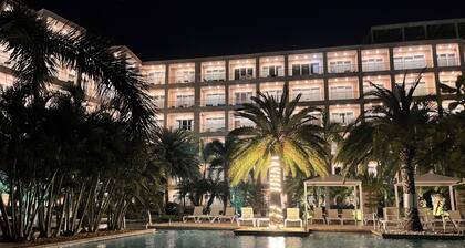 Luxury 3 Bedroom Condo at LeVent Condominiums, Eagle Beach