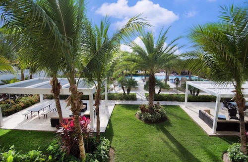 Luxury 3 Bedroom Condo at LeVent Condominiums, Eagle Beach