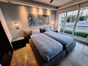 3 bedrooms, desk, free WiFi, bed sheets
