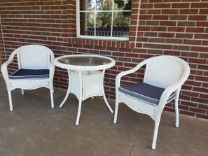 Terrace/patio - Perfect for FAMILY REUNIONS. Close by The Villages & shopping yet very private. (Lady Lake)