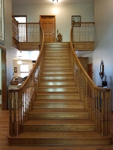 Perfect for FAMILY REUNIONS. Close by The Villages & shopping yet very private.