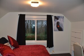 1 chambre, bureau, fer et planche à repasser, Wi-Fi