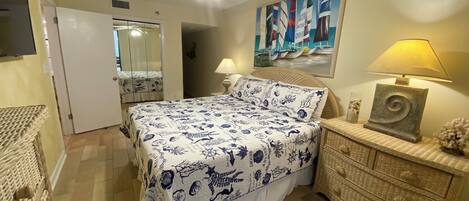 2 عدّة غرف نوم ومكواة/لوح كي وواي فاي مجانًا وملاءات أسرّة