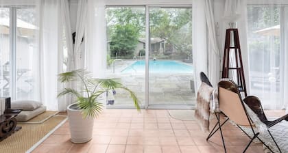Casa Zen histórica con todas las comodidades modernas en una finca privada