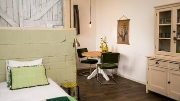 Individually decorated, individually furnished, desk, soundproofing