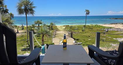 Spektakuläre Ocean Front Home mit einem schönen abgelegenen Sandstrand.