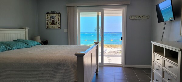 3 bedrooms, iron/ironing board, free WiFi, bed sheets - Spectacular Ocean Front Home with a Beautiful Secluded Sandy Beach. (New Bight)