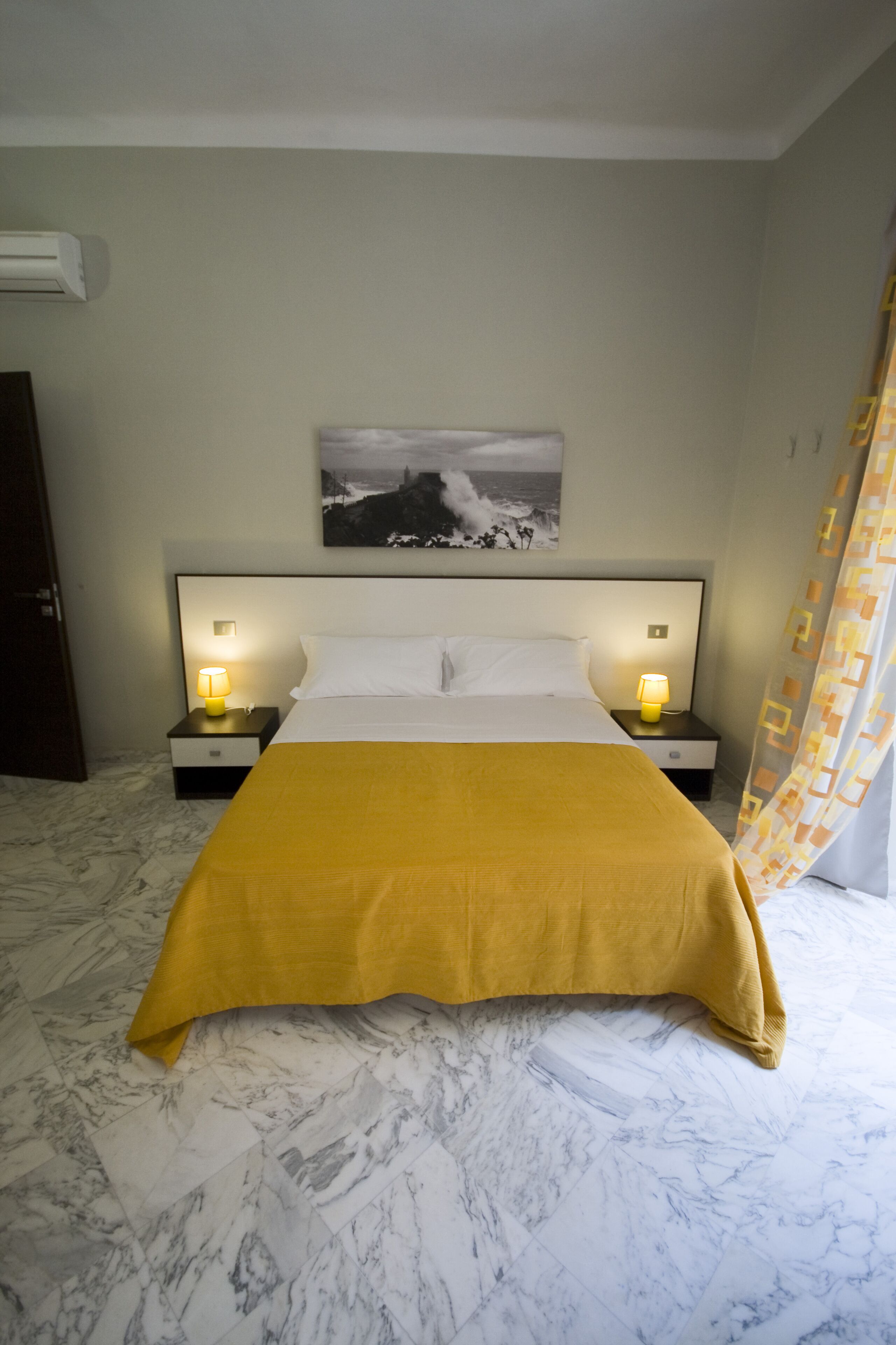 Appartamento City, cucina (Maestrale) | Una cassaforte in camera, una scrivania, insonorizzazione